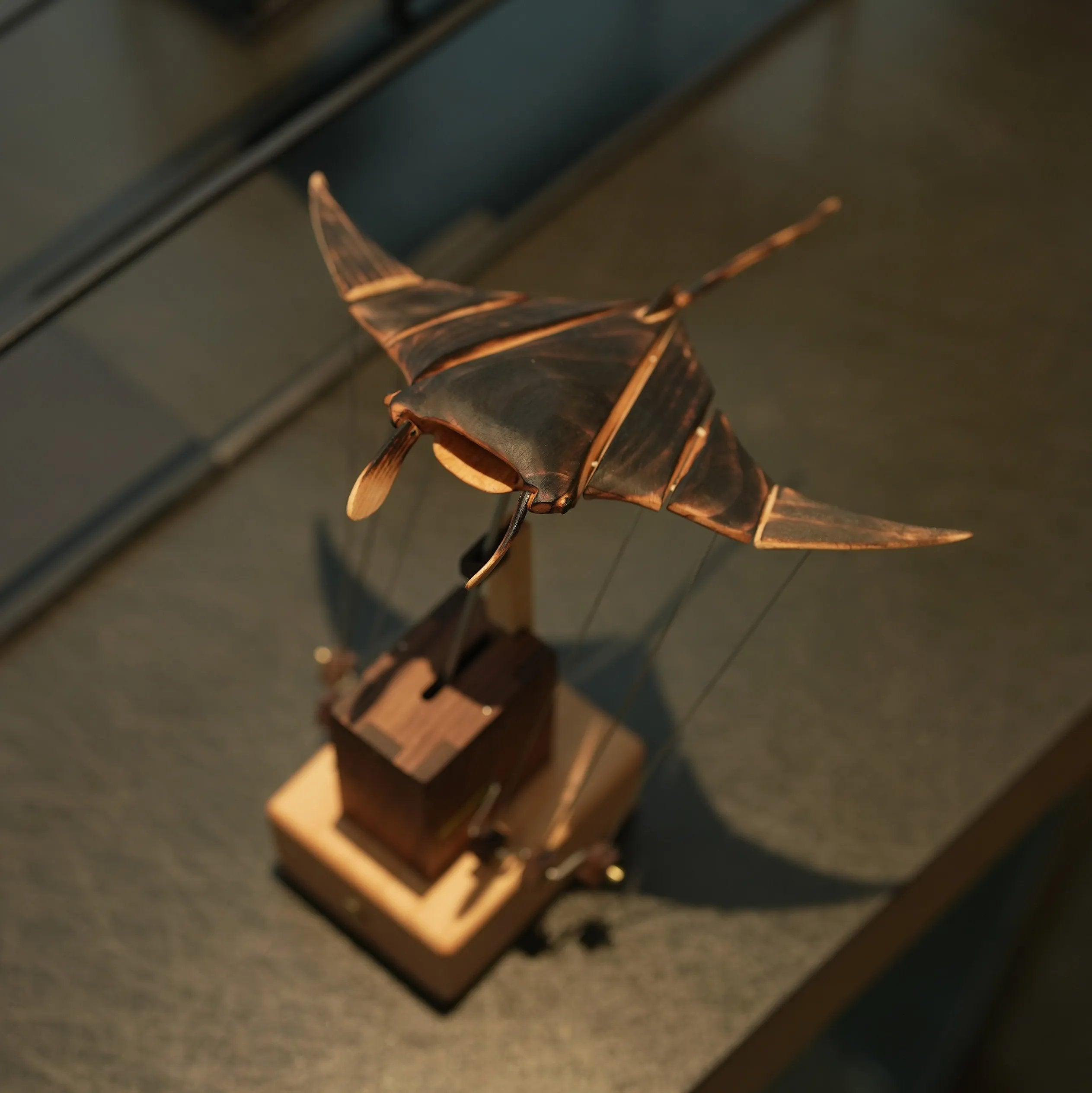 Upgraded Version Handmade Wooden Electric Bionic Manta Ray Ornament