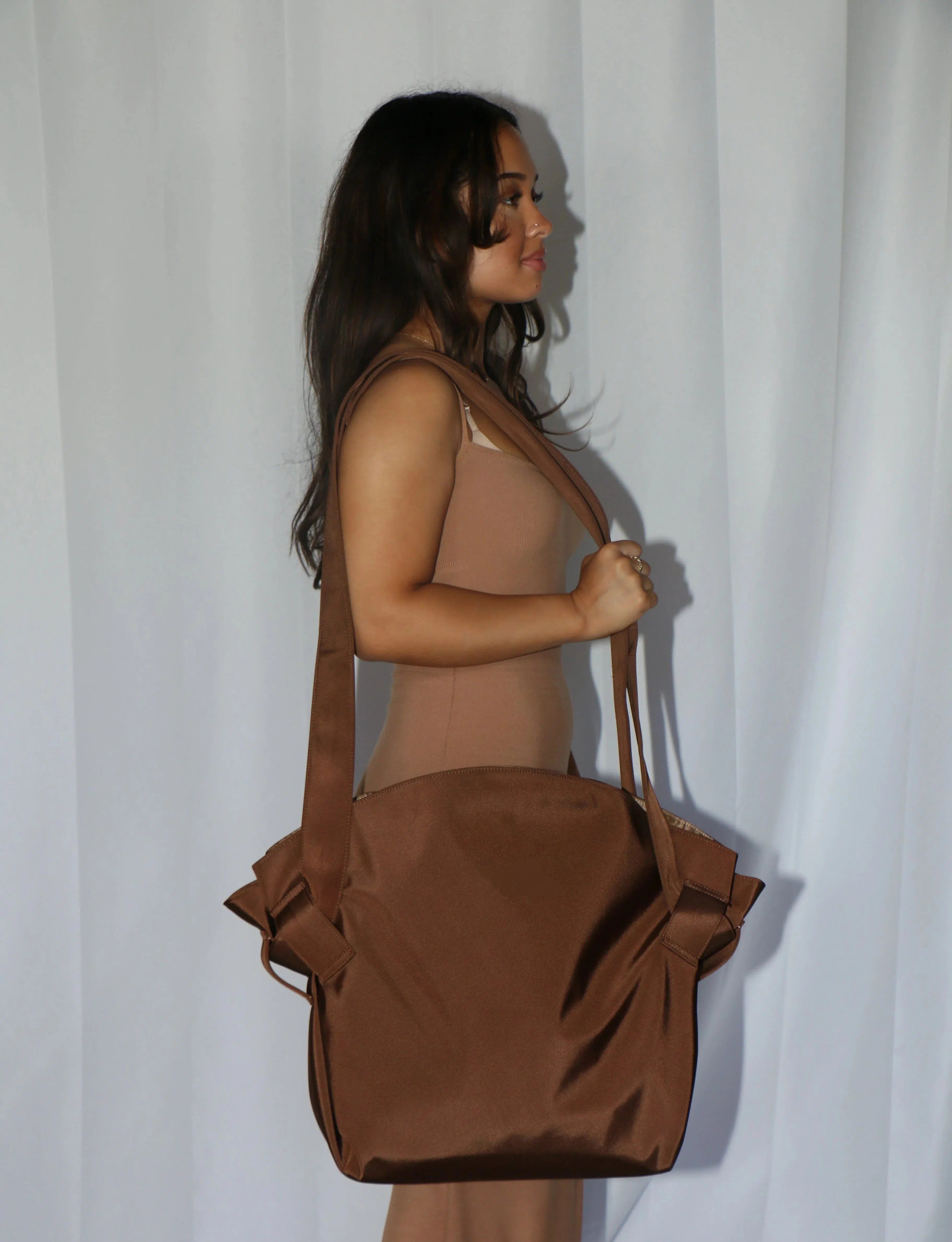 Rechargeable large-capacity single-shoulder crossbody luggage bag