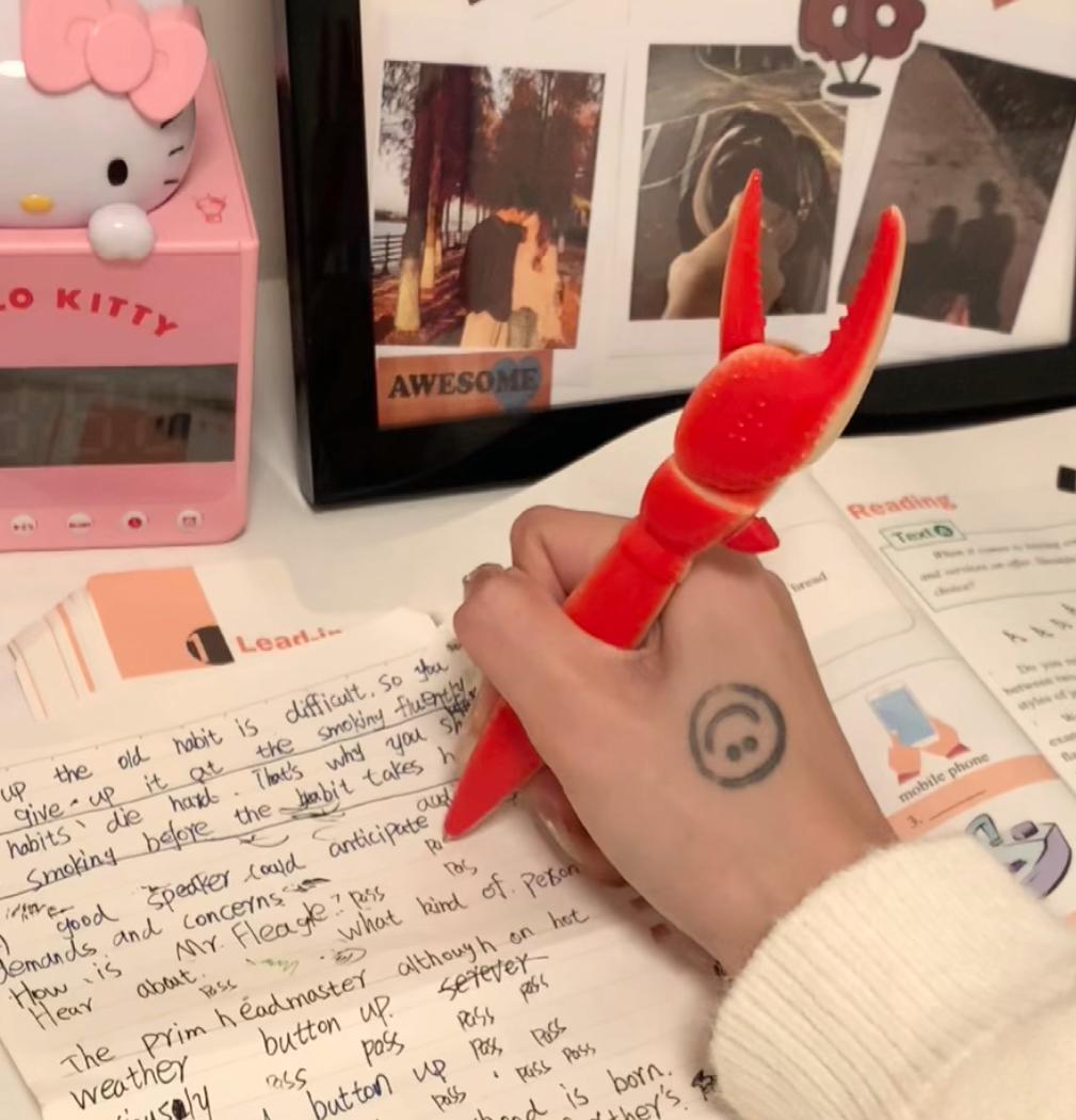 🔥Hot Sale 🦀Novelty Crab Claw Pens